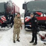 Los guardias fronterizos ucranianos obtienen dos camiones de bomberos del aeropuerto del Ministerio del Interior alemán