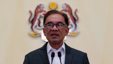 Los ministros de Malasia aceptarán un recorte salarial del 20%: el primer ministro Anwar después de presidir la primera reunión del gabinete