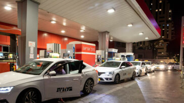 Israeli gas station credit: Cadya Levy