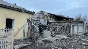 Los rusos bombardean 14 asentamientos en la región de Donetsk el 30 de diciembre