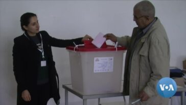 Los tunecinos votan en las primeras elecciones desde la toma del poder presidencial