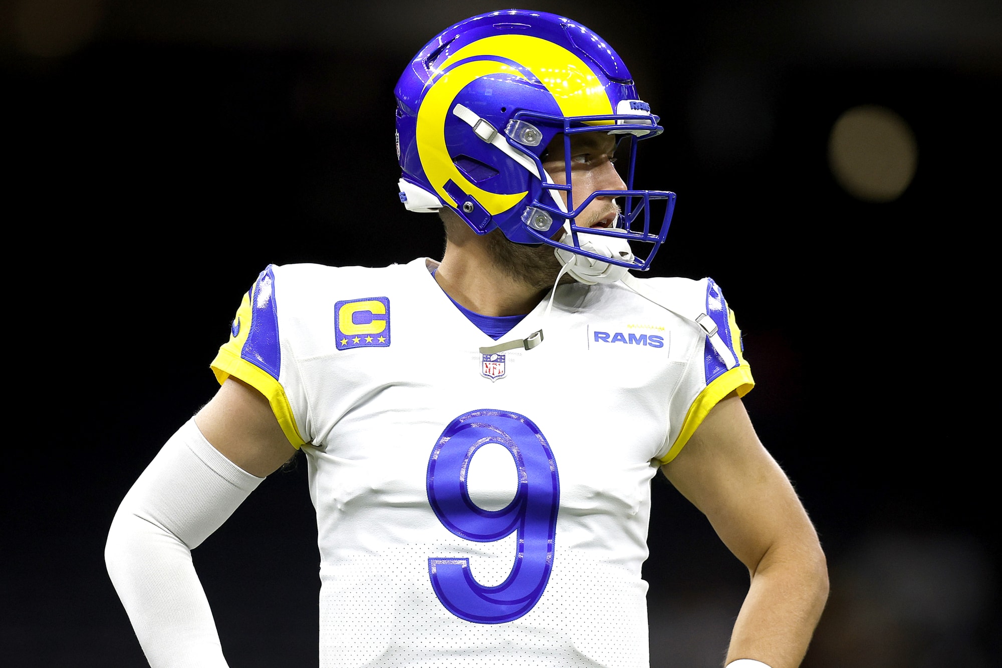 Matthew Stafford podría arrinconar a Rams con retiro
