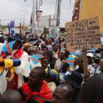 Miles de feligreses protestan contra la violencia en RD Congo