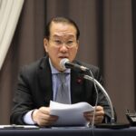Unification minister vows efforts to resume inter-Korean contact next year