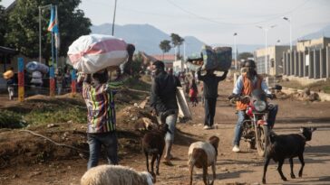 Thousands of people living near DR Congo