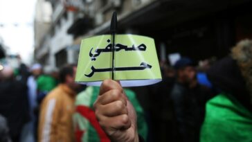 Periodista argelino arrestado, sus oficinas de medios cerradas