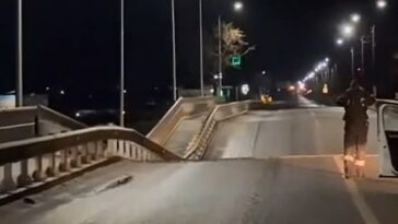 Un puente que cruza un canal cerca de la ciudad ucraniana ocupada de Melitopol ha sido destruido en lo que se cree que es un ataque de sabotaje orquestado por Kiev.