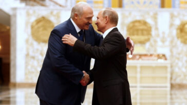 Putin exige que Bielorrusia entre en guerra, mientras Lukashenko sigue meneándose