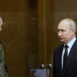 Putin pide a los servicios de seguridad que encuentren a 'traidores y espías': Medios
