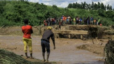RELOJ |  Más de 120 muertos por inundaciones en capital de RD Congo