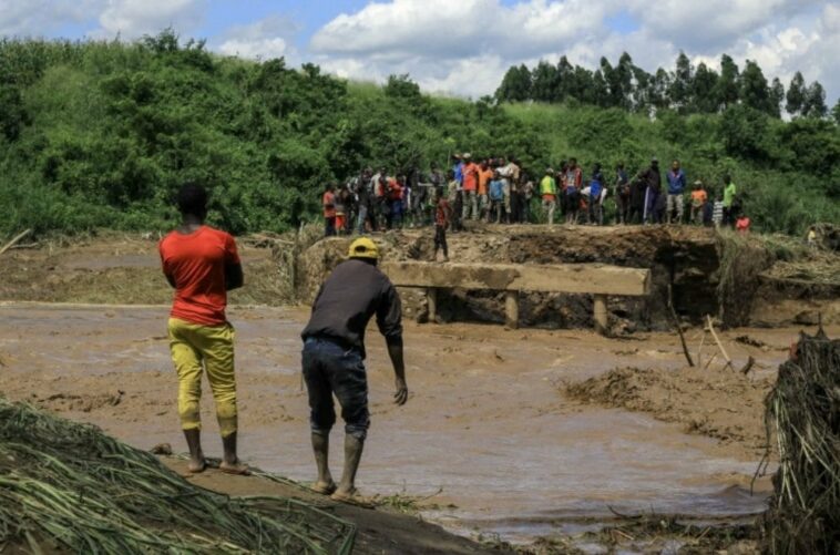 RELOJ |  Más de 120 muertos por inundaciones en capital de RD Congo