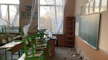 Rusos disparan cuatro misiles contra Kramatorsk, dañan decenas de casas y escuelas