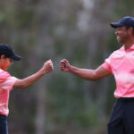 Tiger Woods y su hijo Charlie, 'Team Ice Bath', siguen dos caminos hacia la ronda final del Campeonato de la PNC