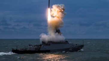 Tres portamisiles rusos listos para el combate en el Mar Negro