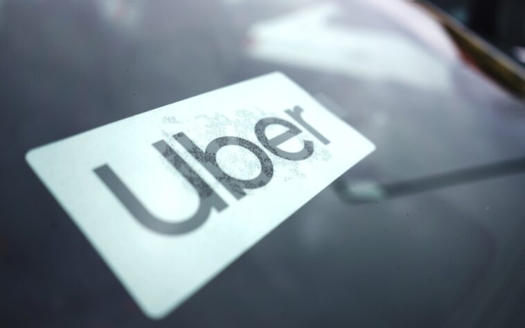 Uber multado por sobrestimar los precios de las tarifas