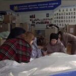 Ucranianos desplazados internos buscan refugio en el centro de Zaporizhzhia