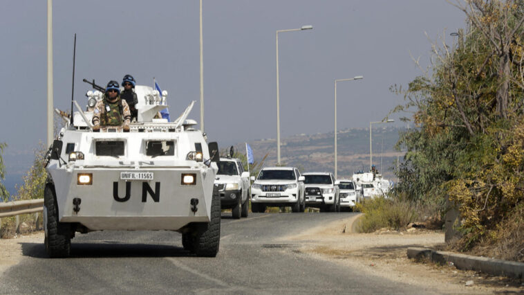 Un pacificador irlandés de la ONU asesinado en el sur del Líbano después de que un convoy fuera atacado