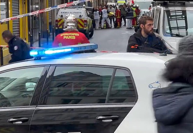 Un hombre armado disparó a varias personas en París mientras la policía advertía a las personas que se mantuvieran alejadas del área.