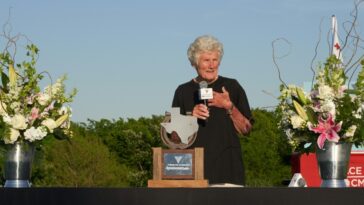 Whitworth, ganador del título récord de la LPGA, muere a los 83 años