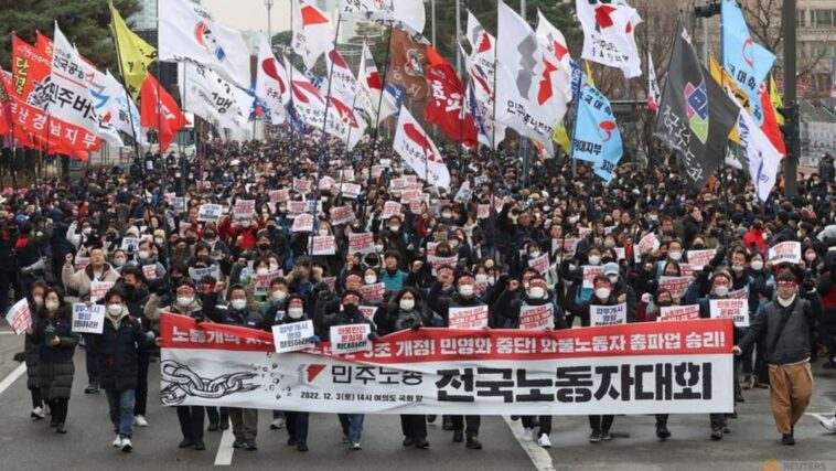 Yoon de Corea del Sur se prepara para ampliar la orden de regreso al trabajo en medio de la huelga de camioneros