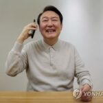 Yoon speaks by phone with Bento, Son after S. Korea&apos;s victory over Portugal