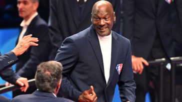 ¿Por qué Michael Jordan no quería que el trofeo de MVP de la NBA remodelado mostrara su imagen?