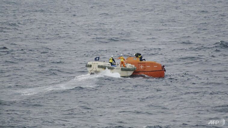 8 muertos, incluidos 6 ciudadanos chinos, después de que un barco se hunda cerca de Japón