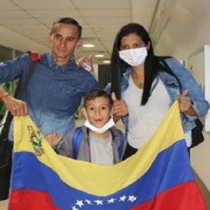 88 migrantes regresan a Venezuela gracias a programa del Gobierno
