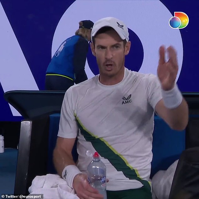 Andy Murray se enfureció hoy con un árbitro y dijo que fue