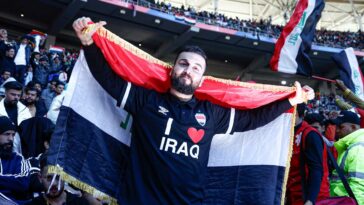 Aficionados iraquíes llegan a la final de la Copa del Golfo Arábigo