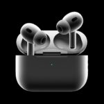 Afirmación interna: Apple podría estar desarrollando una versión nueva y más económica de sus auriculares inalámbricos que lo ayudarán a mantenerse al día con los competidores, sugieren fuentes de la industria.  Se rumorea que el gigante tecnológico está trabajando en un producto llamado 'AirPods Lite'.  En la imagen, los AirPods Pro 2 de Apple.