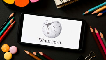 Arabia Saudita se infiltró en Wikipedia para controlar el contenido editorial, dicen las ONG
