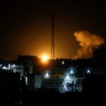 Ataques aéreos de Israel golpean Gaza tras la muerte de 10 palestinos en Yenín