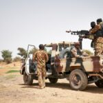 Ataques simultáneos de militantes matan a 14 soldados malienses