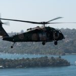 Australia comprará 40 helicópteros Black Hawk (en la foto) de los Estados Unidos para reemplazar los helicópteros fabricados en Francia que ya están en uso.