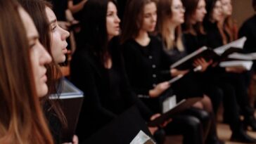 Ayudas a 'Dementia Choirs' para dar financiación urgente a grupos que transforman vidas a través de la música