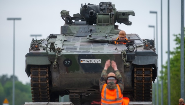Berlín enviará 40 vehículos blindados Marder, sistema Patriot a Ucrania en el primer trimestre