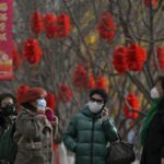 COMENTARIO: El COVID-19 está proliferando en China, pero la inmunidad colectiva sigue siendo esquiva