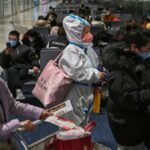 China insiste en que los datos de COVID-19 son "transparentes" tras las críticas de la OMS