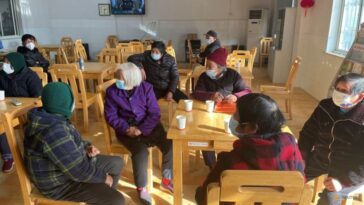 China logra "enormes avances" en vacunación de ancianos: OMS
