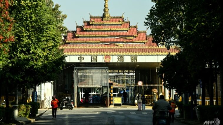 Ciudades fronterizas China-Myanmar buscan reactivación tras trauma de COVID-19