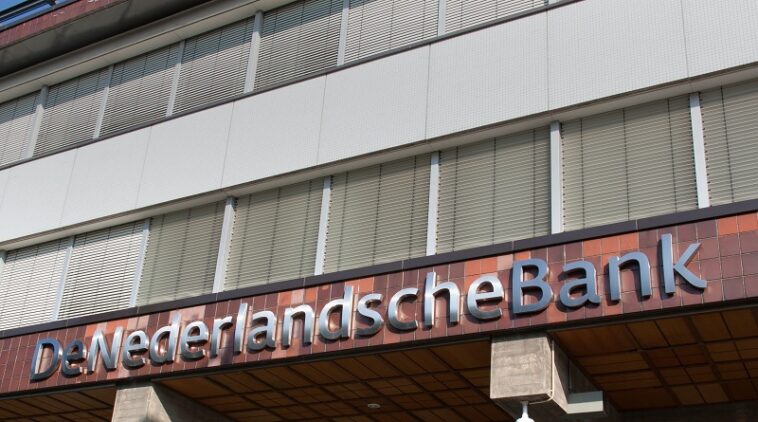 Coinbase multado con 3,3 millones de euros por el banco central holandés