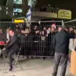Colonos judíos atacan al equipo de televisión del Canal 13 de Israel en Jerusalén