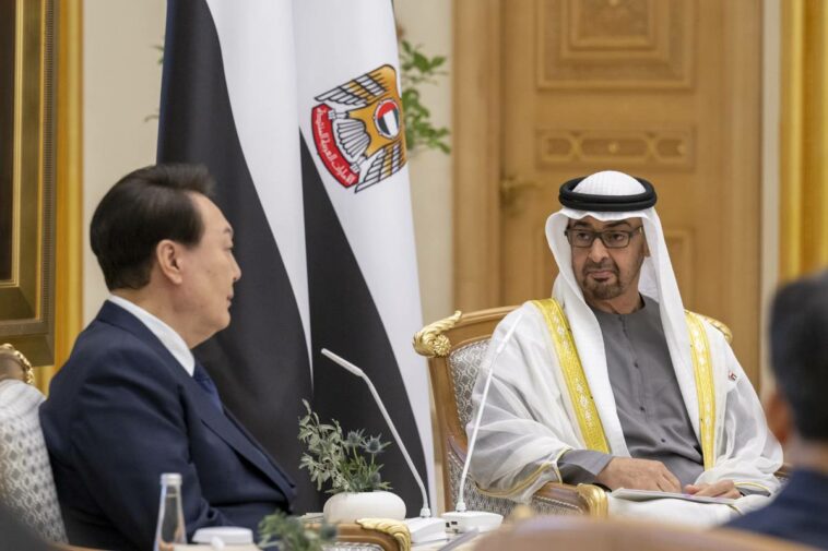 Corea del Sur y Emiratos Árabes Unidos acuerdan un acuerdo de inversión de 30.000 millones de dólares
