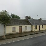 El cuerpo fue encontrado en una casa abandonada y tapiada en Beecher Street en Mallow, condado de Cork en Irlanda (en la foto) el 13 de enero.