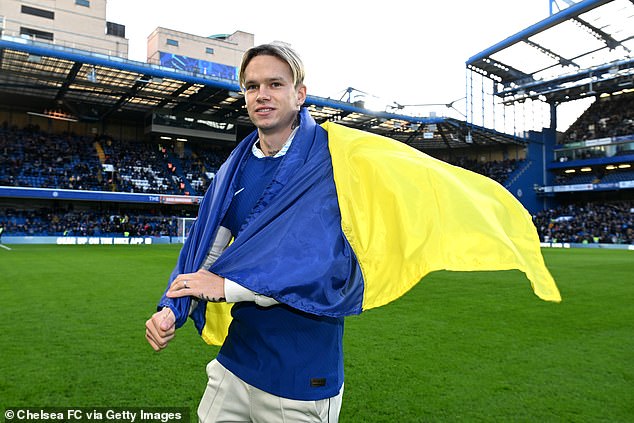 Chelsea confirmó el fichaje de £ 88 millones de la estrella ucraniana Mykhailo Mudryk el domingo