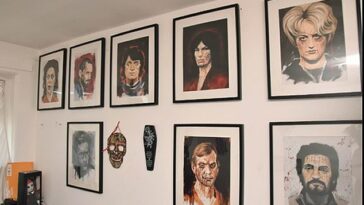 Una pared de horror: la presunta asesina Shaye Groves tenía retratos de algunos de los asesinos en serie más notorios del mundo colgados en su pared, según los fiscales.
