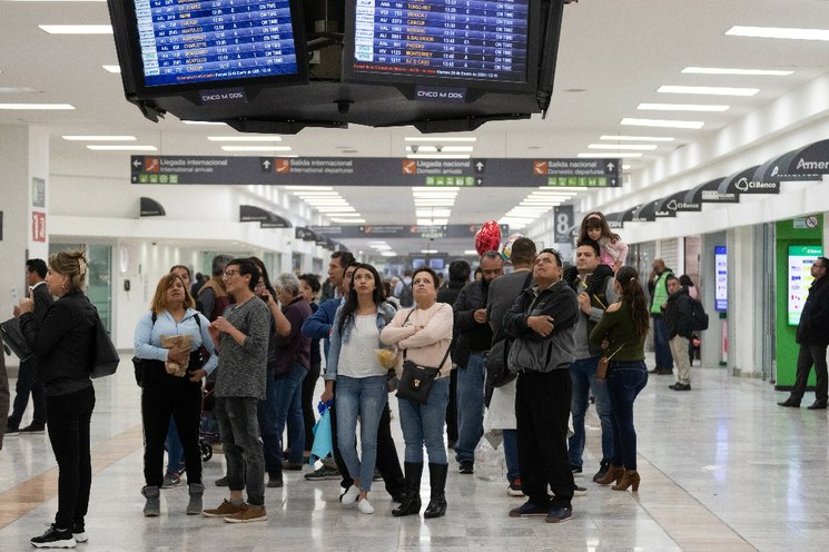 En once meses, México recibió a un estimado de 18.4 millones de viajeros aéreos