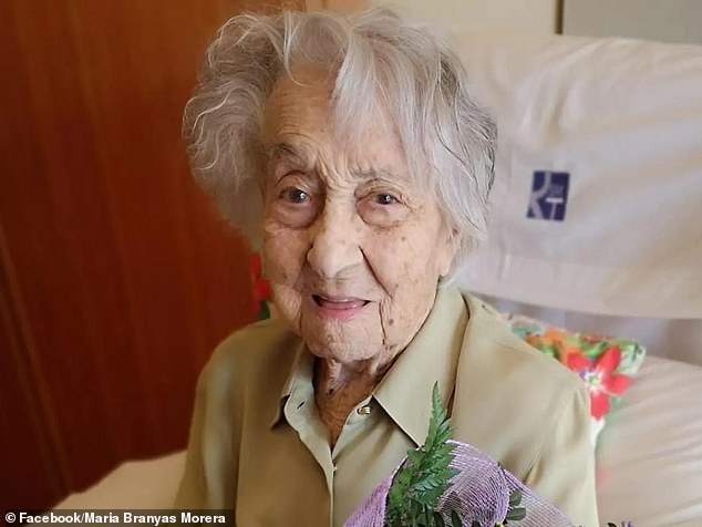 Maria Branya (en la foto), que sobrevivió al covid hace dos años, se ha convertido en la persona más anciana del mundo tras la muerte de la monja francesa Lucile Randon.