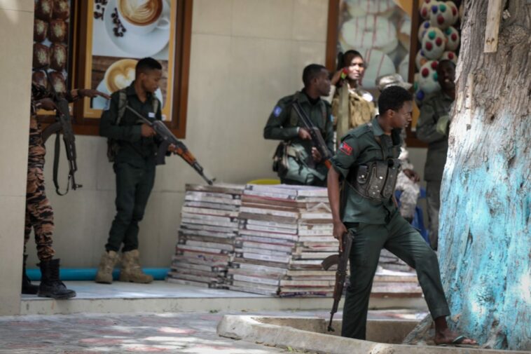 Explosión, disparos cerca de la oficina del alcalde en Mogadiscio |  The Guardian Nigeria Noticias